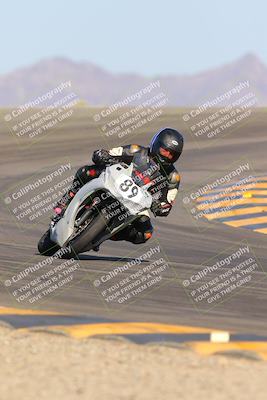 media/Oct-07-2023-CVMA (Sat) [[f84d08e330]]/Race 13 500 Supersport-350 Supersport/
